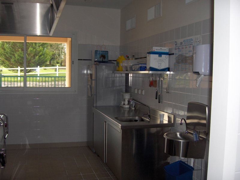 Vertheuil restaurant scolaire 1